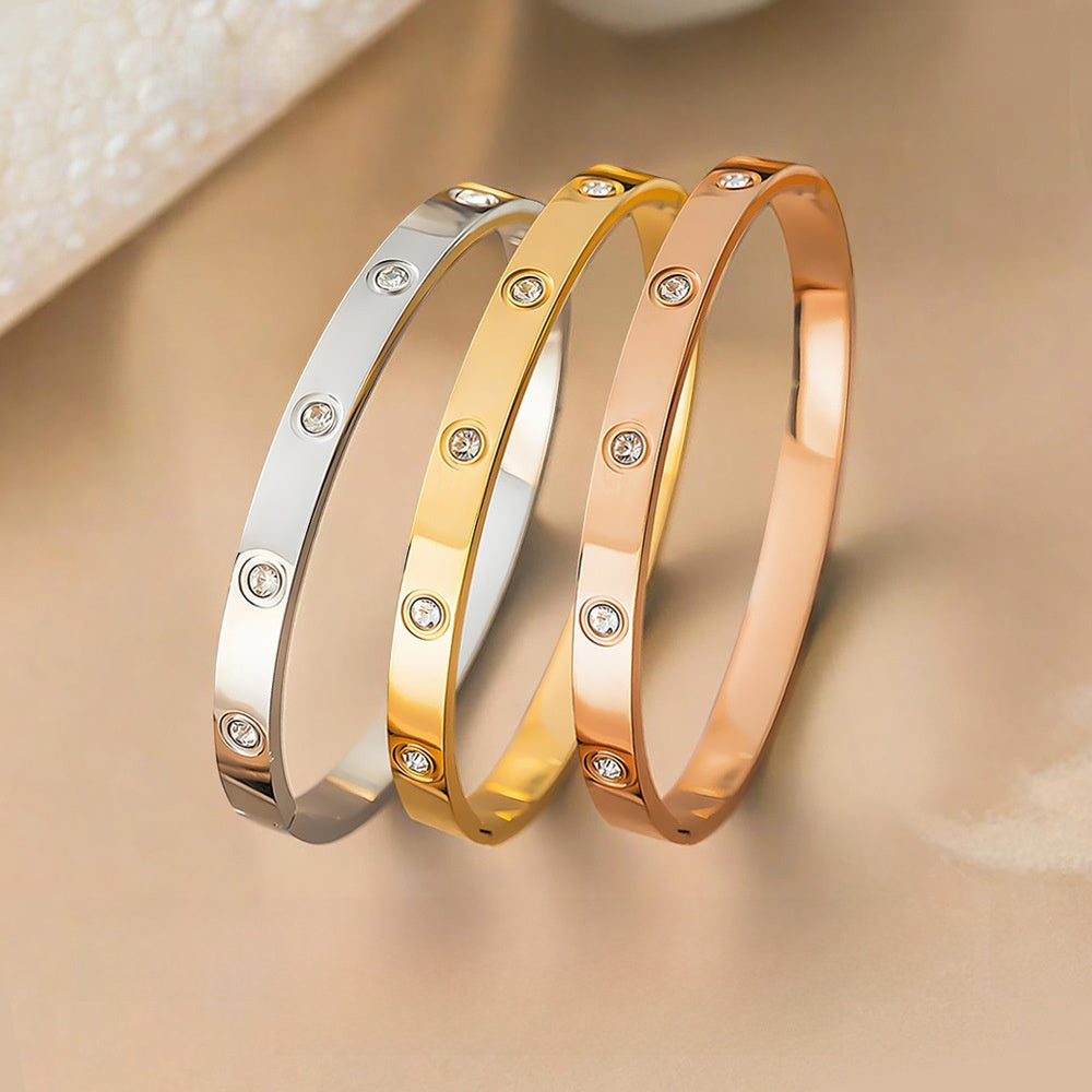 Bracelet with Zircon Decoration