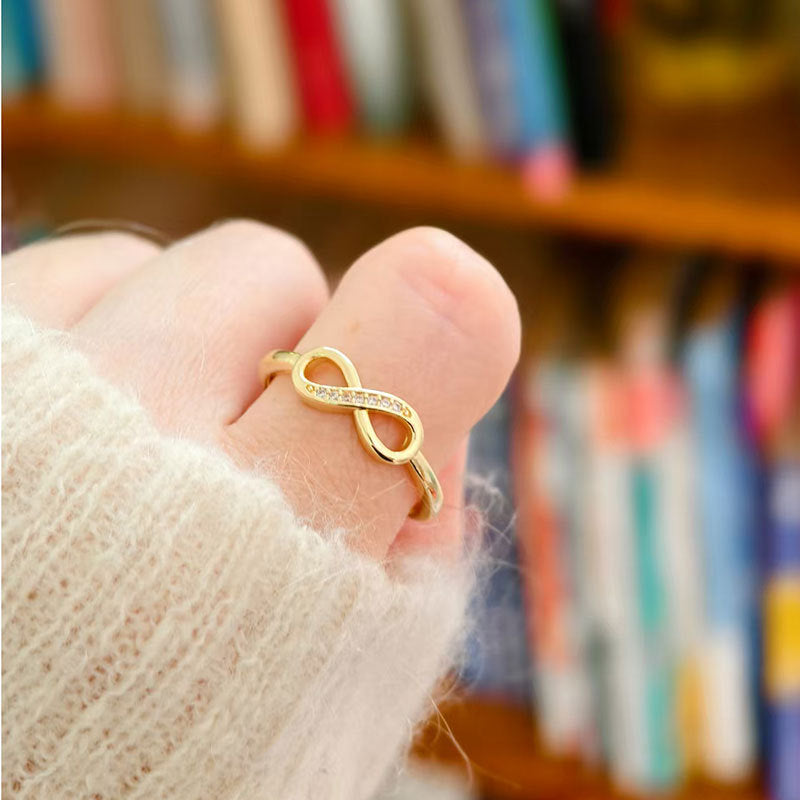 Clavicle Chain Bracelet Zircon 8-shaped Earrings Jewelry